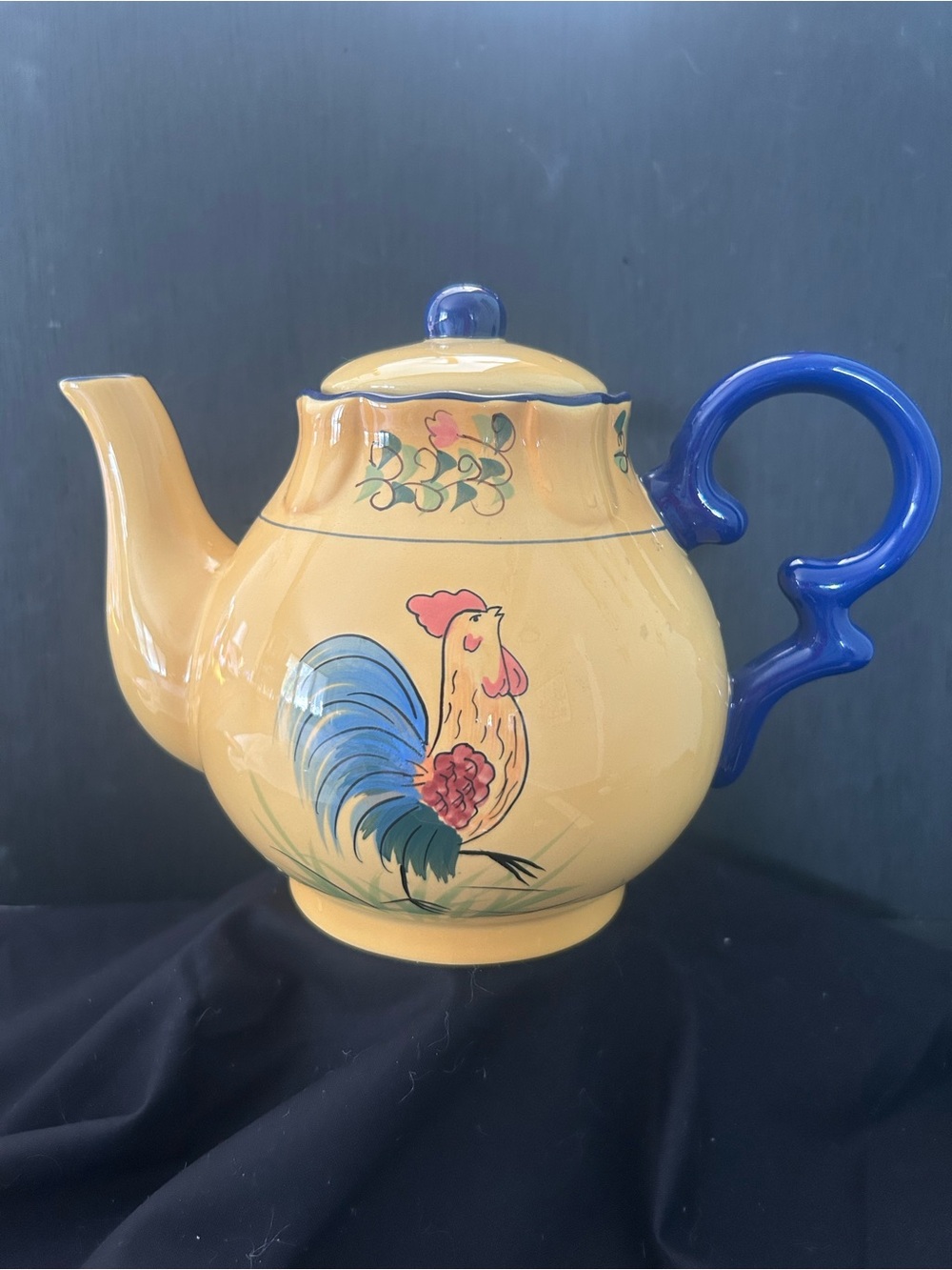 Cracker Barrel Yellow Rooster Ceramic Teapot with Blue Handle
